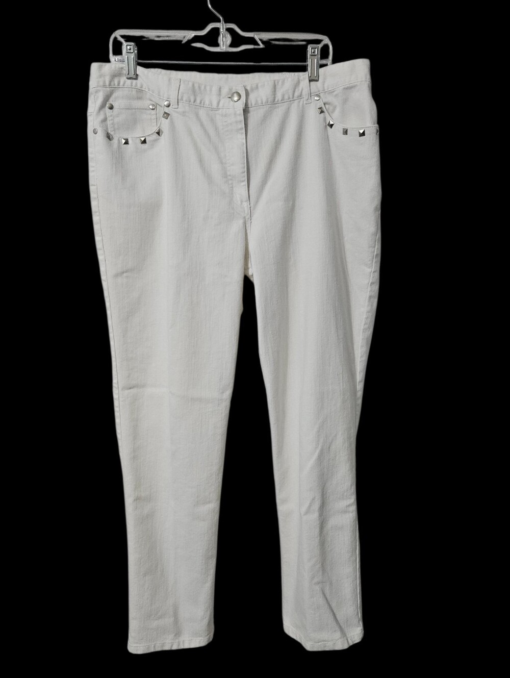 Alfred Dunner 16 White Denim Jeans with Silver Pyramid Studs Along Front Pockets